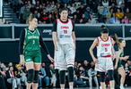 首秀28分10篮板4封盖！女姚明确实厉害，但还是输了2分