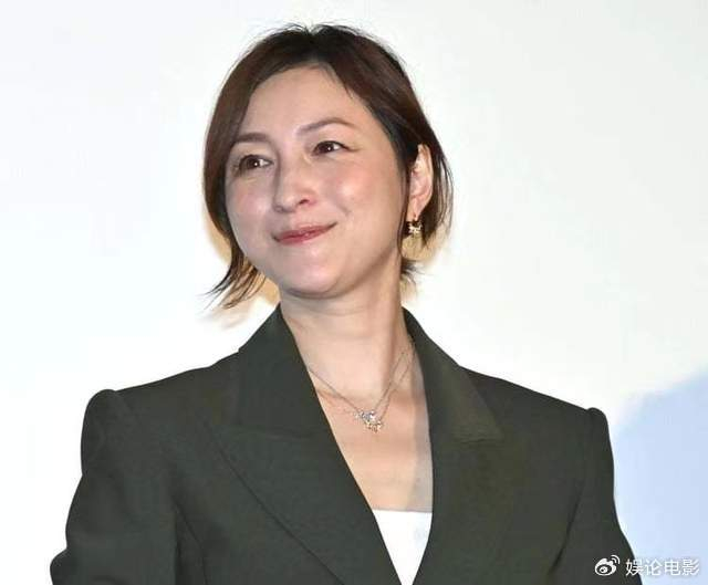 日本国民女神宣布离婚,否认出轨到出轨道歉,最终宣布结束婚姻|广末凉子|出轨|凉子_新浪新闻
