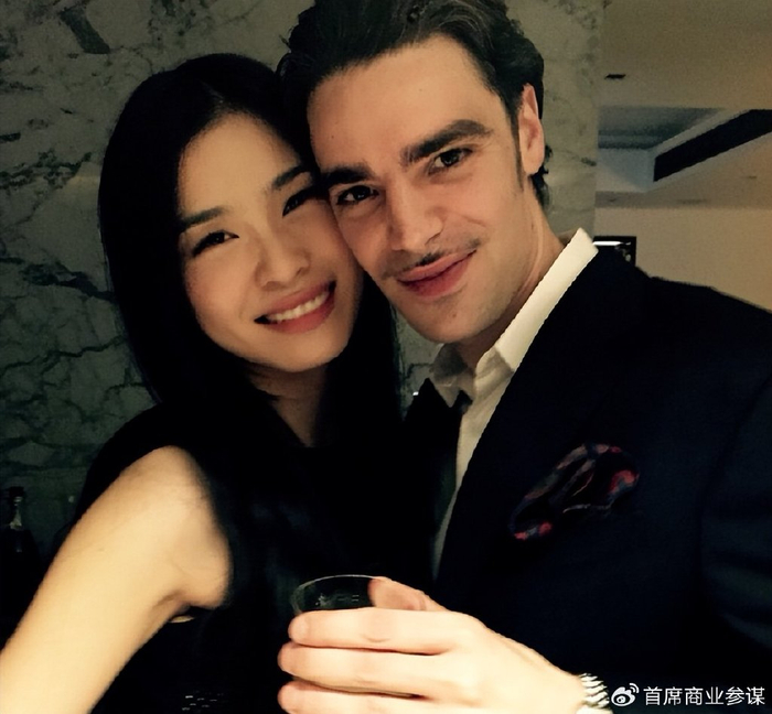 欧洲首位中国王妃从广东打工女孩到嫁入王室