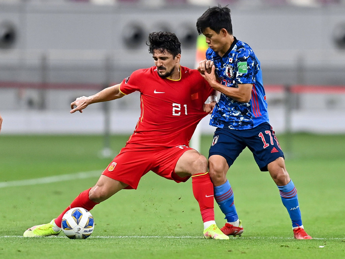 36岁归化国脚洛国富通过个人社媒宣布退役