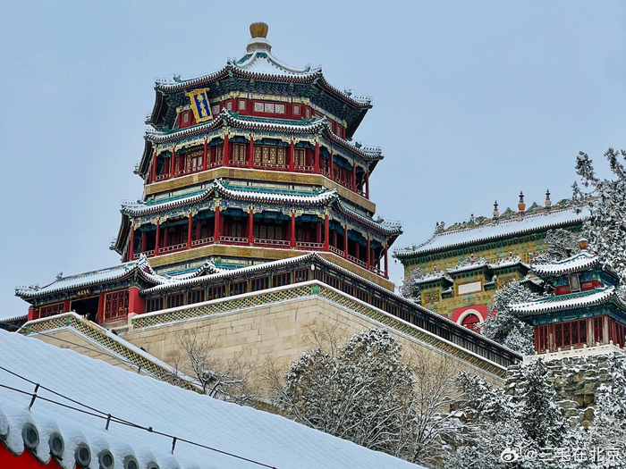雪后的北京颐和园佛香阁美景摄影