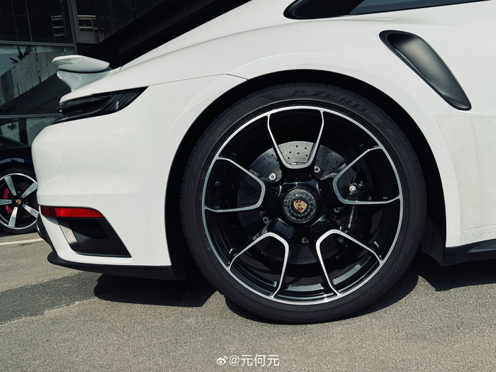 保时捷轮毂随拍把我最喜欢的放图1哈哈哈您喜欢哪个