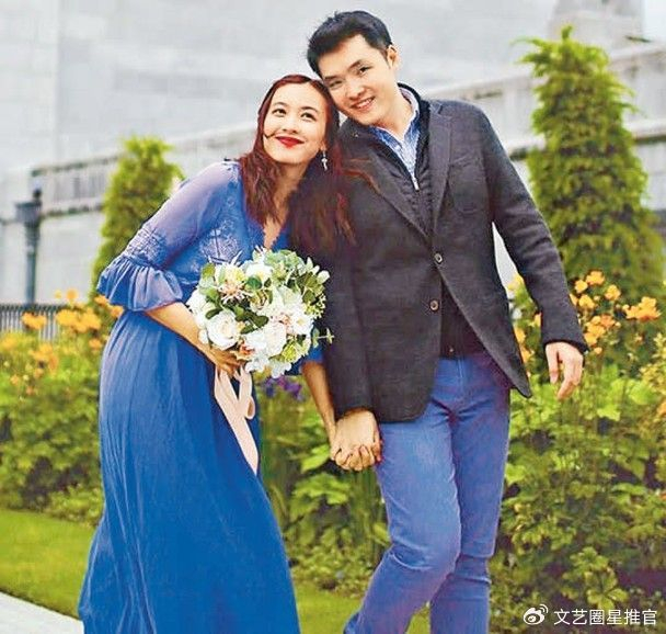 朱千雪与医生老公的婚姻非常幸福,早前参加同行演员汤洛雯的婚礼时,她