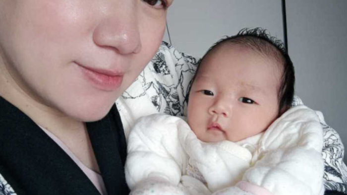 满月后，多带娃做4件事，能激发宝宝智力发育