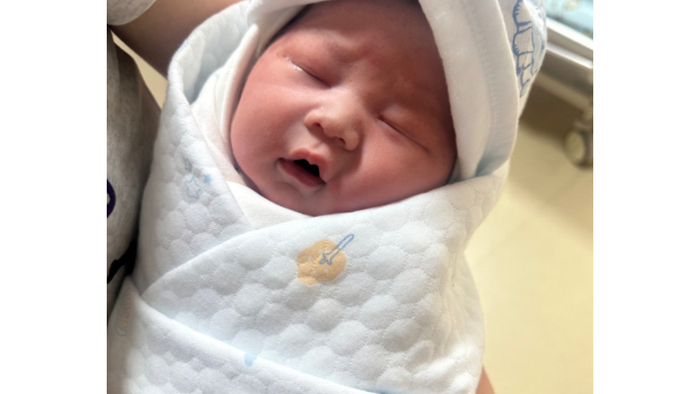 一个宝宝，是否幸福，身体的3个特征有暗示