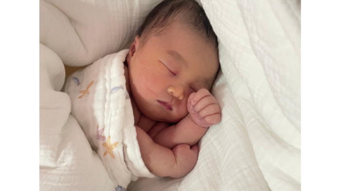 宝宝0-1岁，为何一定要妈妈带？这3个方面，影响深远