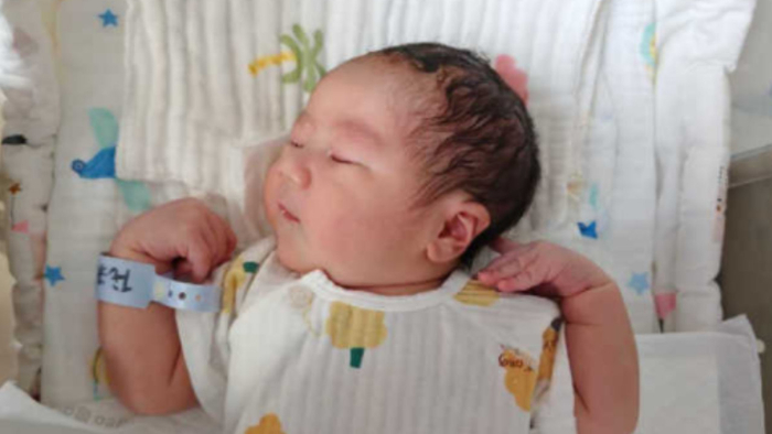 宝宝是“越小越难带”，还是“越大越难带”？早知道越好