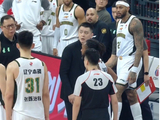 杨鸣凌晨两点发视频怒怼裁判：沉默只能换来得寸进尺 或被CBA追罚