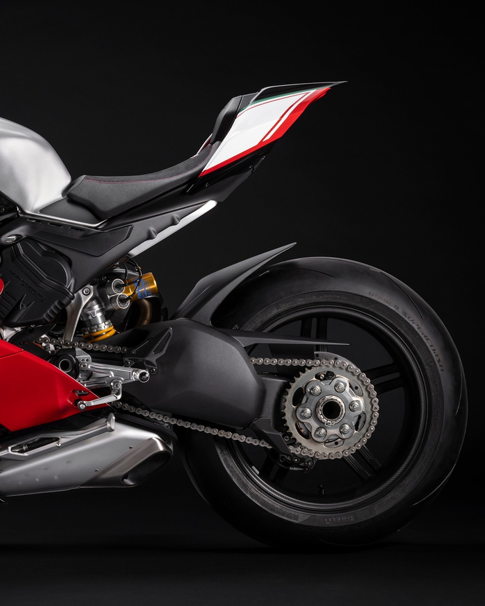 美图赏析丨致敬916三十周年杜卡迪panigalev4sp2纪念版