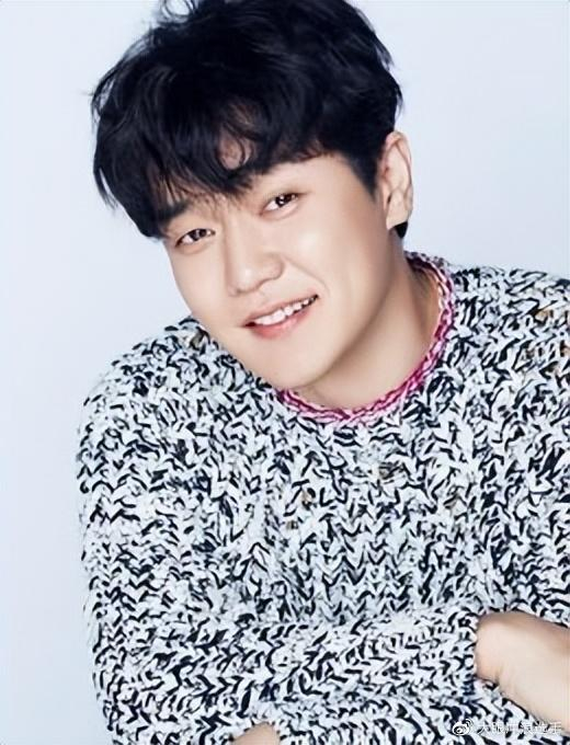 电影中泰国警察的扮演者,好像是筷子兄弟组合中的肖央