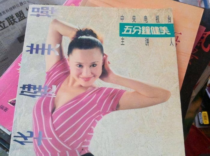 2001年,41岁健美皇后马华突然离世,死前身上出现大片红斑