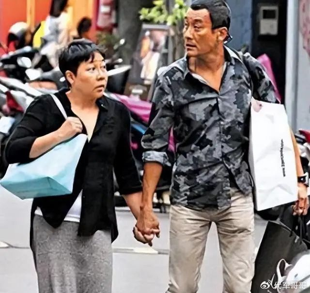 江嘉年:当年嫁给娱乐圈穷小子梁家辉,如今婚姻恩爱如初