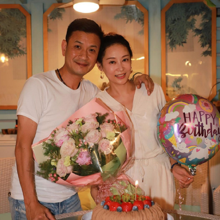 杨怡姐姐自曝明年结婚,与富商同居生女13年,无怨无悔照顾俩继女