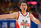 轰23+14夺五连冠！中国女篮34岁王牌闪耀：宫鲁鸣该带不老传奇？