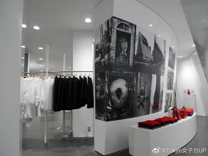 亲自严选的森山大道写真展将同时在COMME des GARÇONS青山店、TRADING