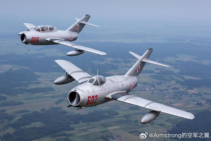 波兰米格15lim2双机