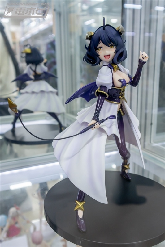 あみあみ秋叶原ラジオ会馆店展示中的手办新品