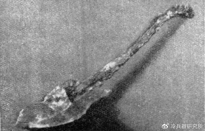 被曹丕点赞，汉代击剑与决斗神器钩镶有多厉害，为何突然神秘消失？__财经头条__新浪财经