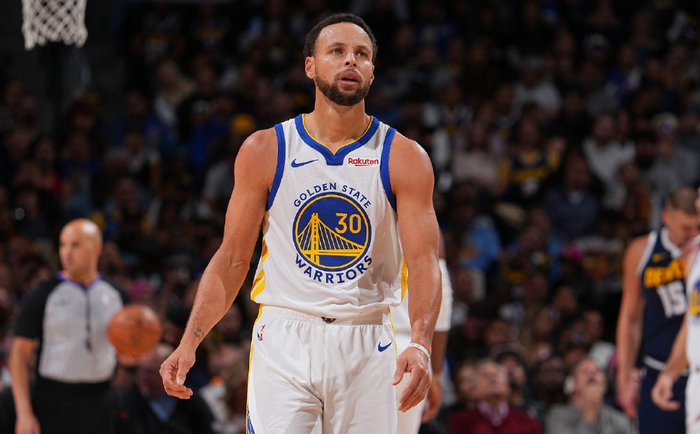 库里23分,克莱维金斯低迷__财经头条