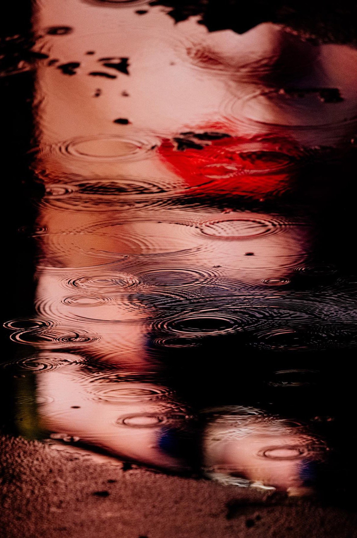 雨中倒影街头摄影师maximilianstreich