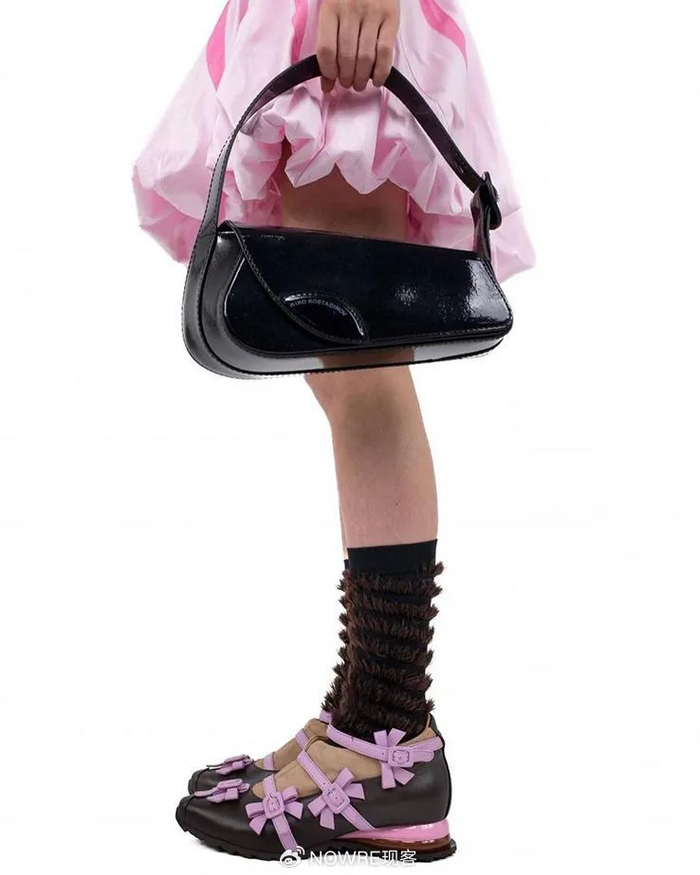 玛丽珍运动鞋将是 sneaker 新「法宝」?|女装|玛丽珍|鞋款_新浪新闻