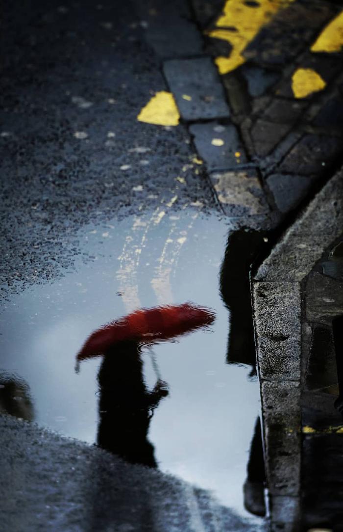 雨中街头 摄影