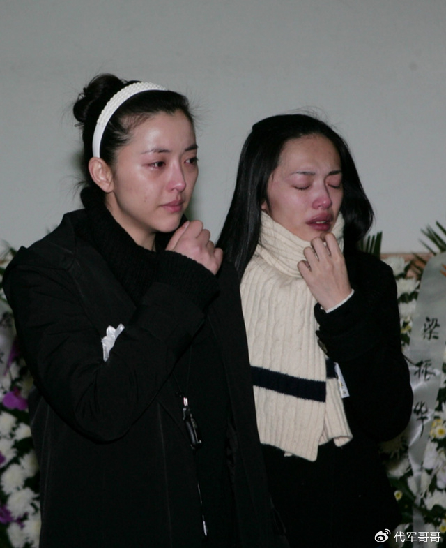 美女演员潘星谊:29岁被鱼缸碎片割喉去世,父亲微笑送别惹争议