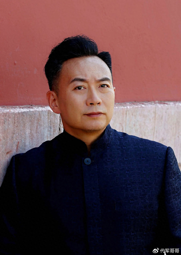 揭秘知名主持人谭江海和王小骞的幸福婚姻生活|央视|王小骞|谭江海