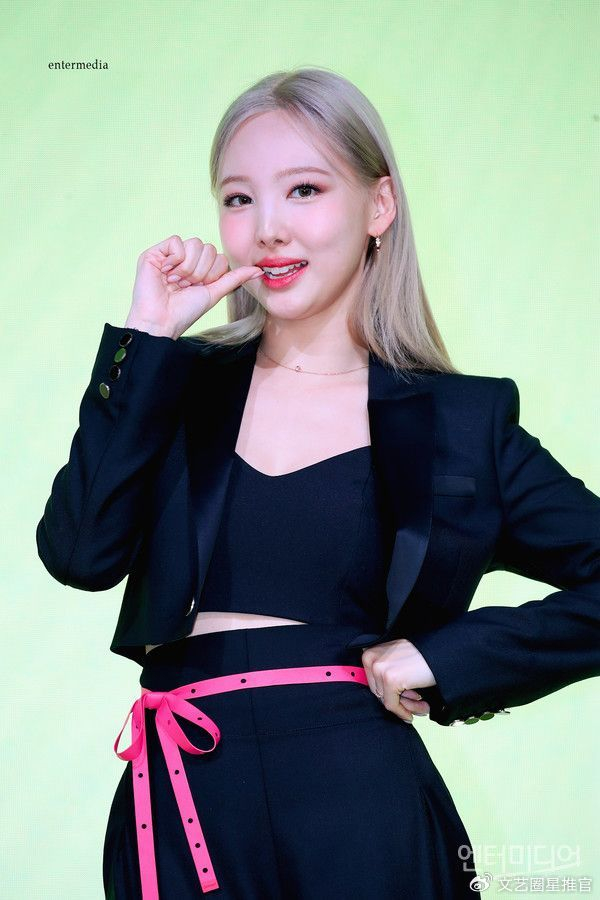 爱豆林娜琏被吐槽整容失败!