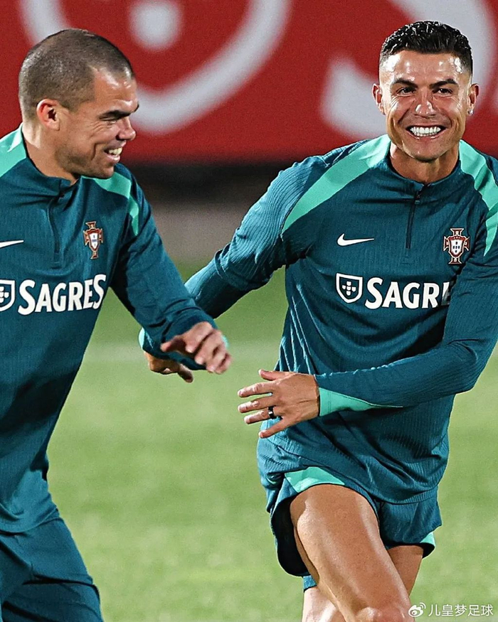 这得是多少人的青春啊|葡萄牙|佩佩|克里斯蒂亚诺·罗纳尔多_新浪新闻