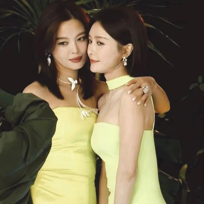 向佐恋母范丞丞张真源争宠秦岚辛芷蕾假闺蜜黄子韬过气