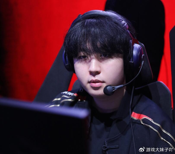 doinb直言jdg已经发生内讧,像极了当年的fpx,只能解散了|内讧|比赛