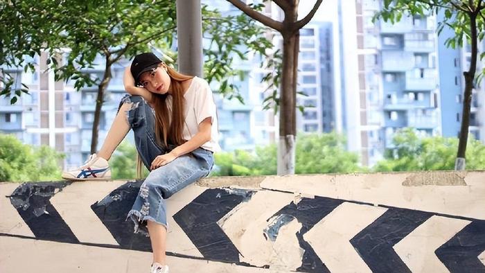 清醒的父母明白：无论多难都要帮子女“四个忙”，无关钱财