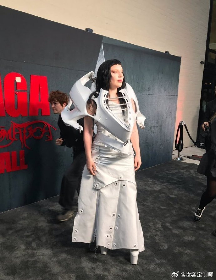 怪物美学与雷迪嘎嘎的重现