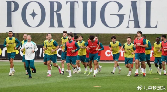 这得是多少人的青春啊|葡萄牙|佩佩|克里斯蒂亚诺·罗纳尔多_新浪新闻