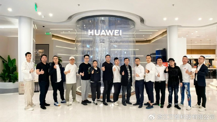 乘风而上 逐梦前行 | 艾维人的4月,迎风肆意绽放,肆意奔跑!