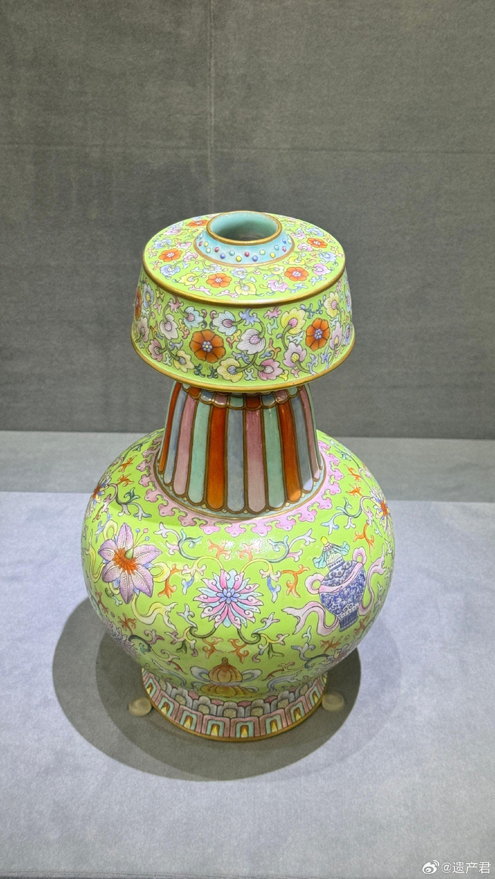 承德避暑山庄博物馆收藏的清代官窑瓷器