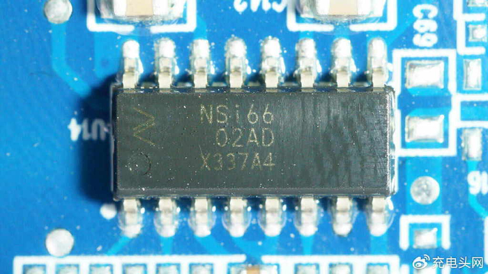 新一代电小二户外电源1000 pro 2拆解:全新安全快充技术,做工精细品