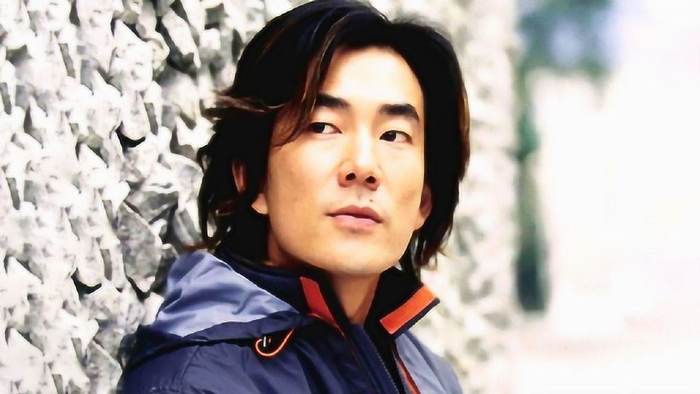 任贤齐粉丝大连海边勇救溺水父子,并说要谢就谢任贤齐,引发热议