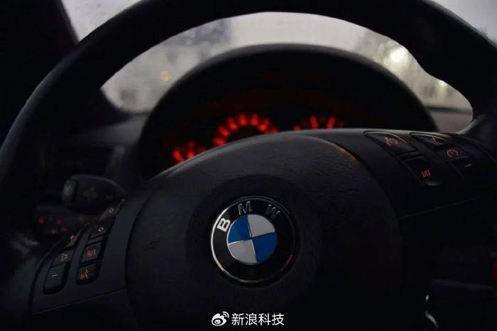 宝马，被经销商坑惨了-宝马经销商电话号码