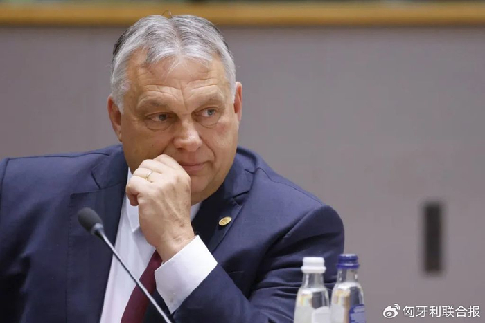 (tobias billstrom) 9 月 14 日收到匈牙利外交部长彼得·西雅尔多