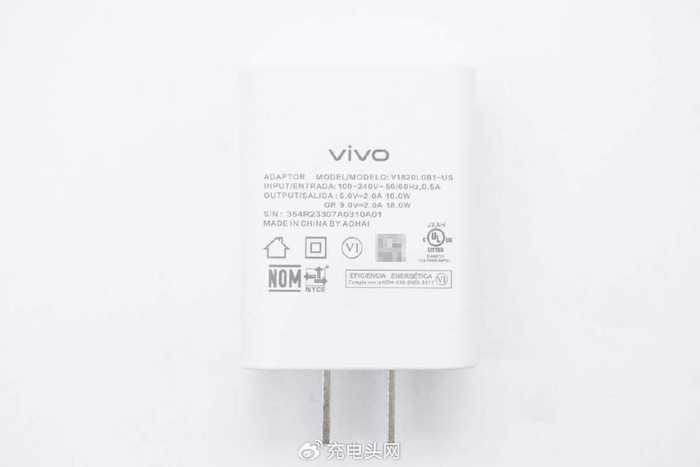 拆解报告vivo18w快充充电器v1820l0b1us