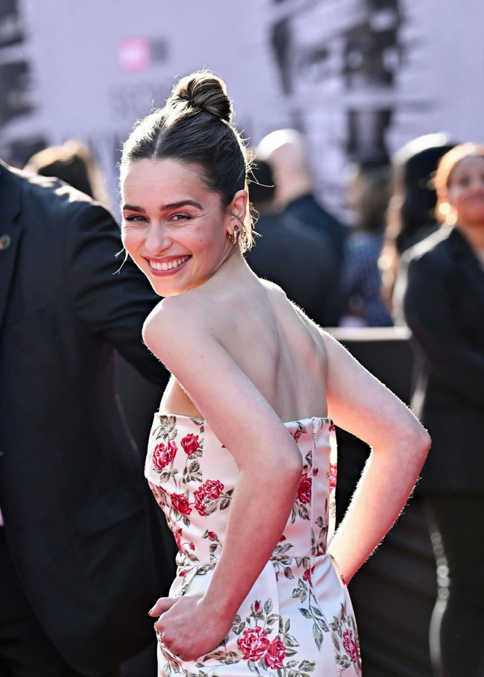 龙妈-艾米莉亚·克拉克emilia