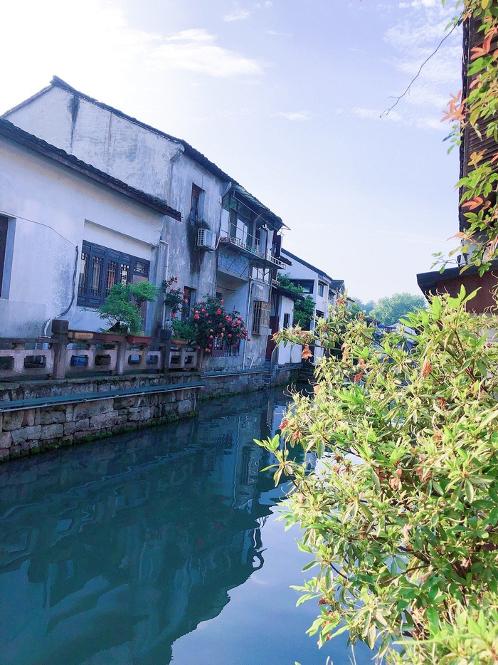 浙江·绍兴,河流与乌篷船