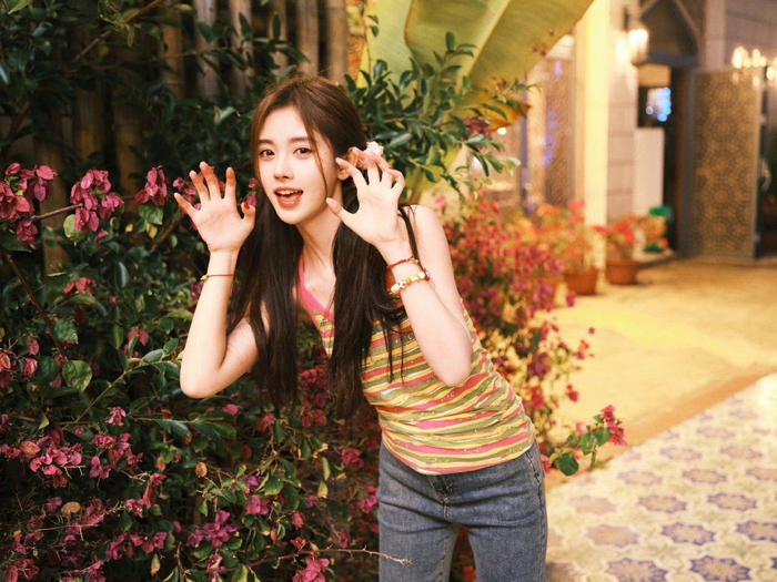 鞠婧祎度假库存照漂亮姐姐去度假咯