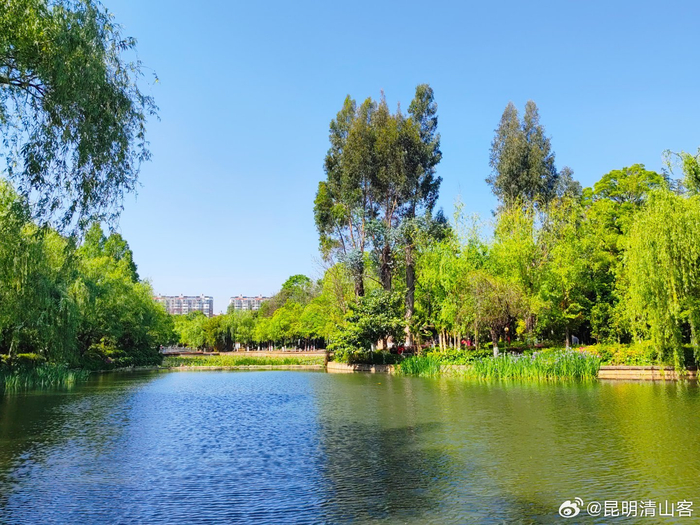 昆明月牙潭公园