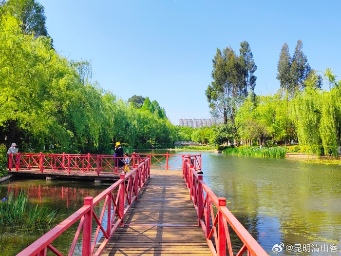 昆明月牙潭公园