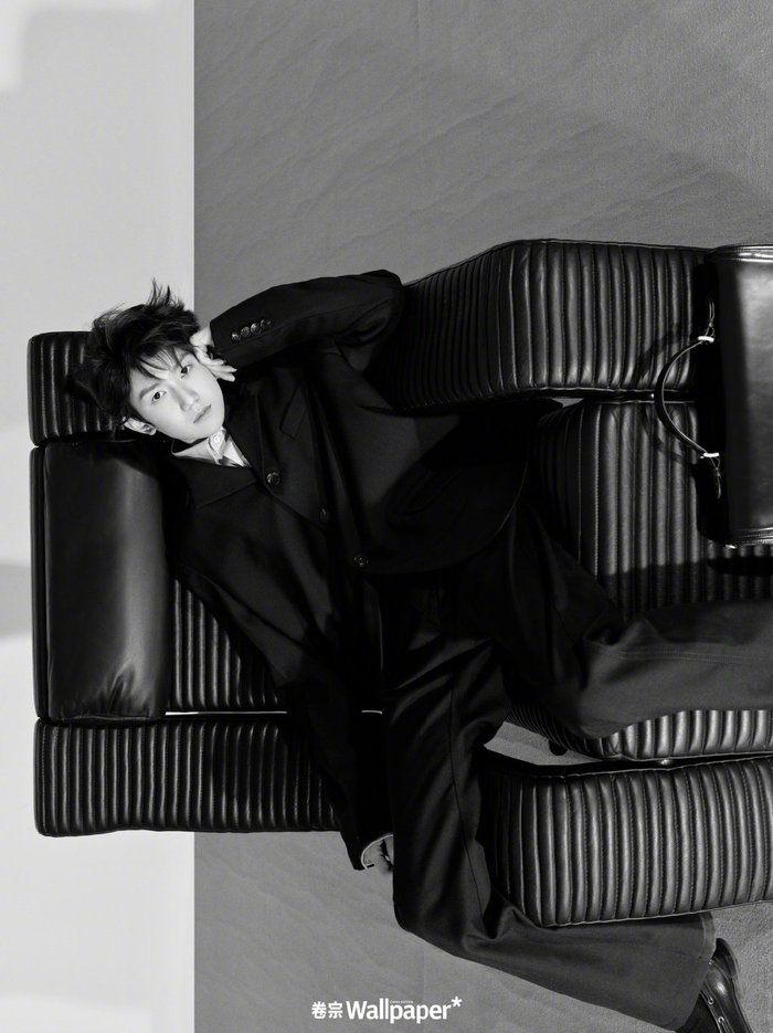 王源卷宗wallpaper王源登上卷宗wallpaper四月刊封面