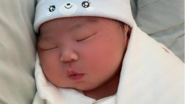 66天婴儿右眼失明，只因妈妈一个错误，令人唏嘘