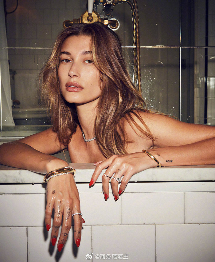 海狸haileybieber最近成为tiffany全球品牌代言人